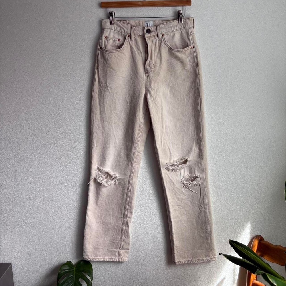 BDG Urban Outfitters High Rise Straight Leg Distressed Jeans Tan Sand W28 L32